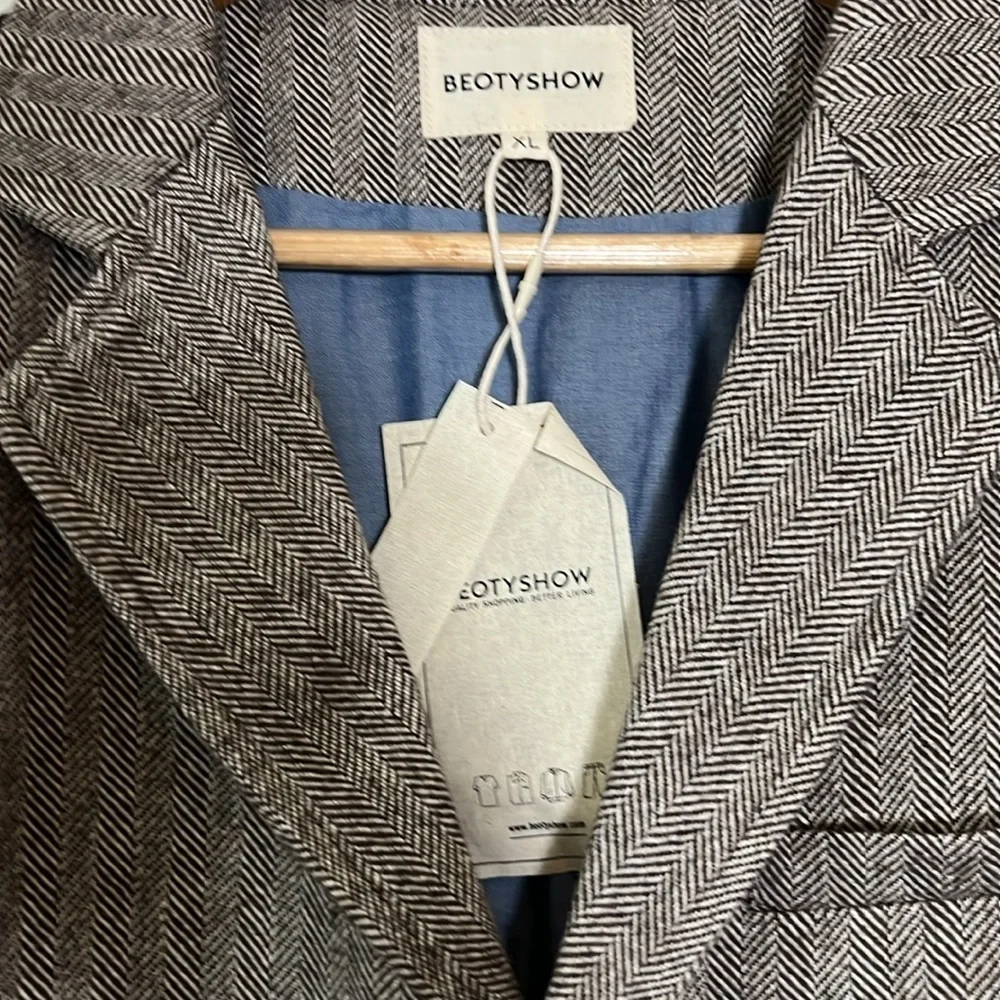 BEOTYSHOW Wool Blend Herringbone Vest Size XL NWT! - Picture 2 of 3
